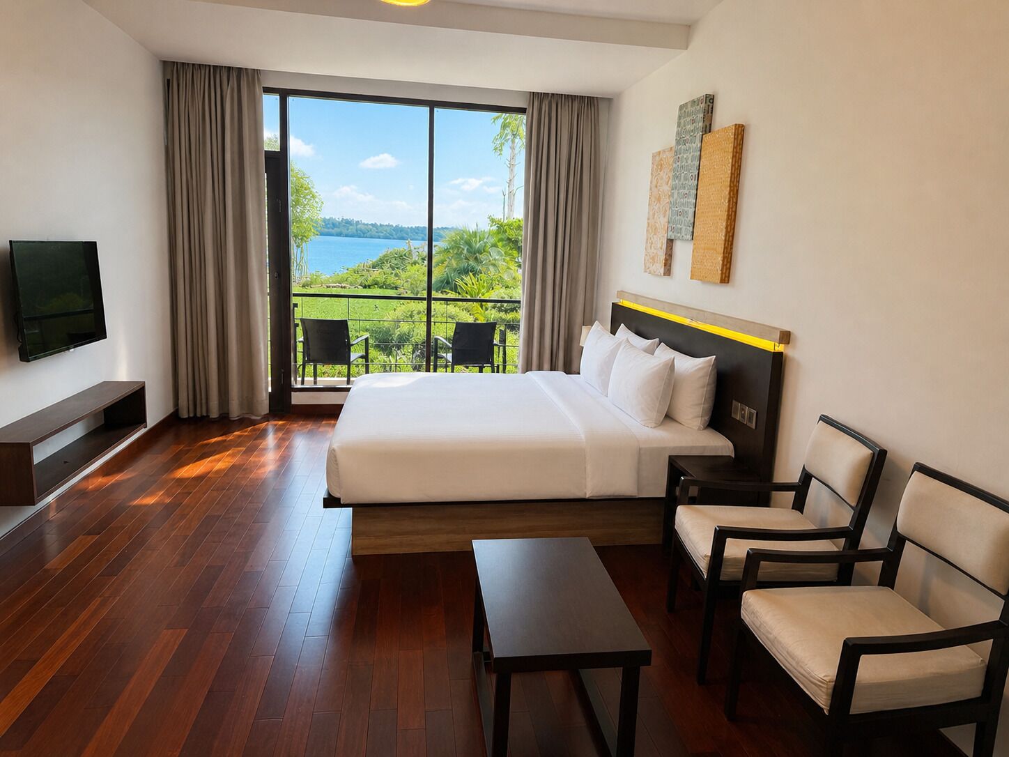 Deluxe Double Room, Balcony, Garden View | In-room safe, blackout curtains, soundproofing, iron/ironing board