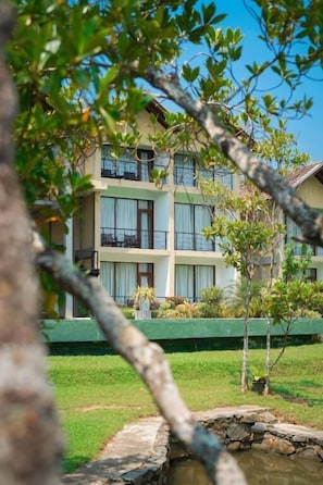 Exterior - ZEN Koggala Lakefront Boutique Retreat (Harumalgoda)