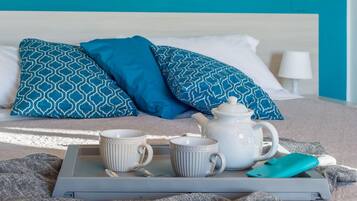 Iron/ironing board, WiFi