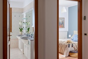 6 bedrooms, iron/ironing board, WiFi - Villa Candelara - Private villa, 6 bedrooms, pool, A/C, wifi, see, Marche (Candelara di Pesaro)