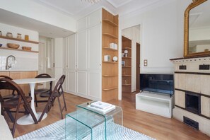 Interior - Blueground | Croulebarbe, view, nr Jardin des Plantes (Paris)