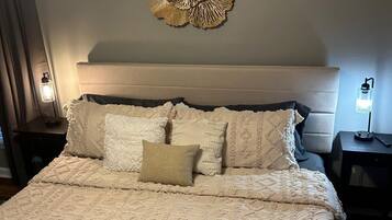 2 bedrooms, iron/ironing board, free WiFi, bed sheets