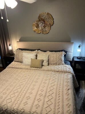 2 bedrooms, iron/ironing board, free WiFi, bed sheets