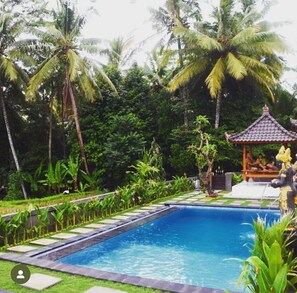 Outdoor pool - Puri Trisna Ubud Villas (ubud)