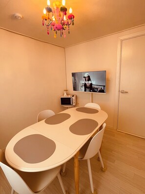 Dining - Cozy 2Rooms Gwangalli Beach for Family & Couples (Busan)