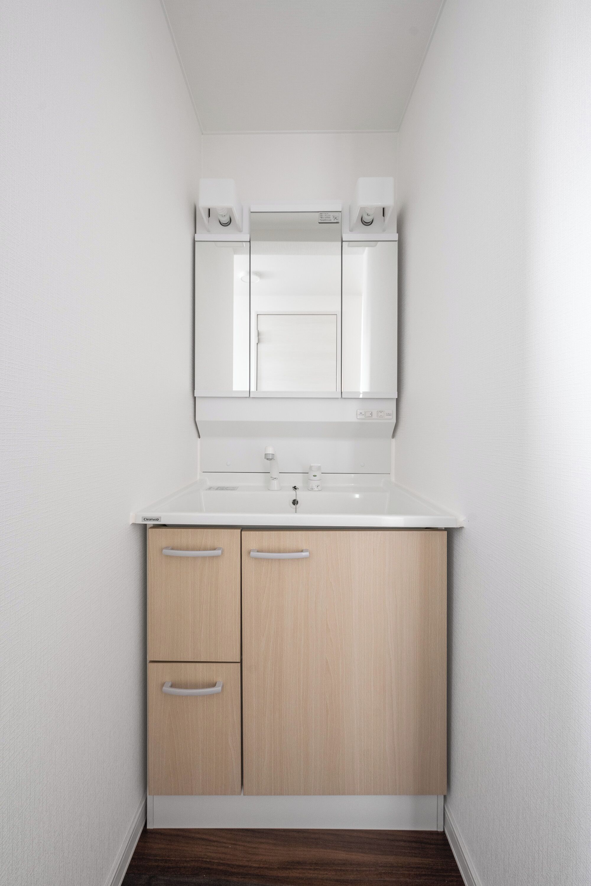 ヘアドライヤー、スリッパ、ビデ、タオル