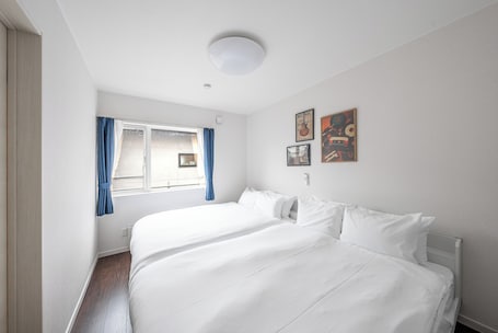 Escrivaninha, ferros/tábuas de passar roupa, Wi-Fi de cortesia. CALM FOREST