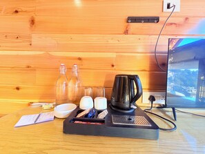 Premium Double Room | Desk, free WiFi - Hotel Aristocrat Darjeeling by Baizus (Darjeeling)