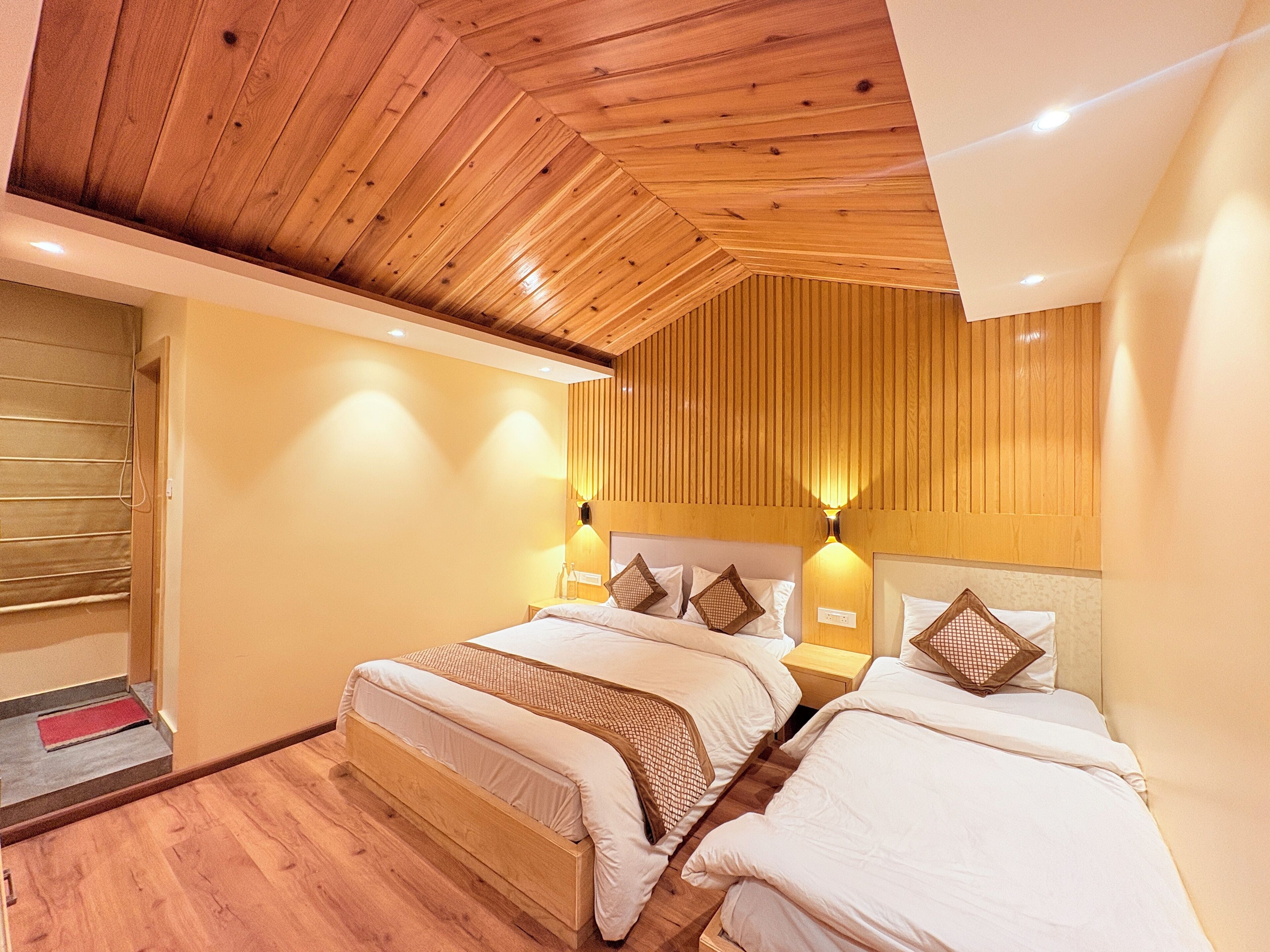 プレミアム  トリプルルーム | デスク、WiFi (無料)