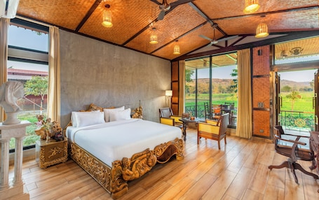 Ropa de cama hipoalergénica, minibar y decoración personalizada . Growpure Luxury Farm & Nature Resort