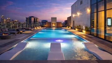 Udendørs pool, opvarmet pool