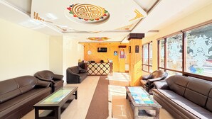 Quầy tiếp tân