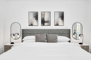 3 chambres, fer et planche à repasser, Wi-Fi, draps fournis