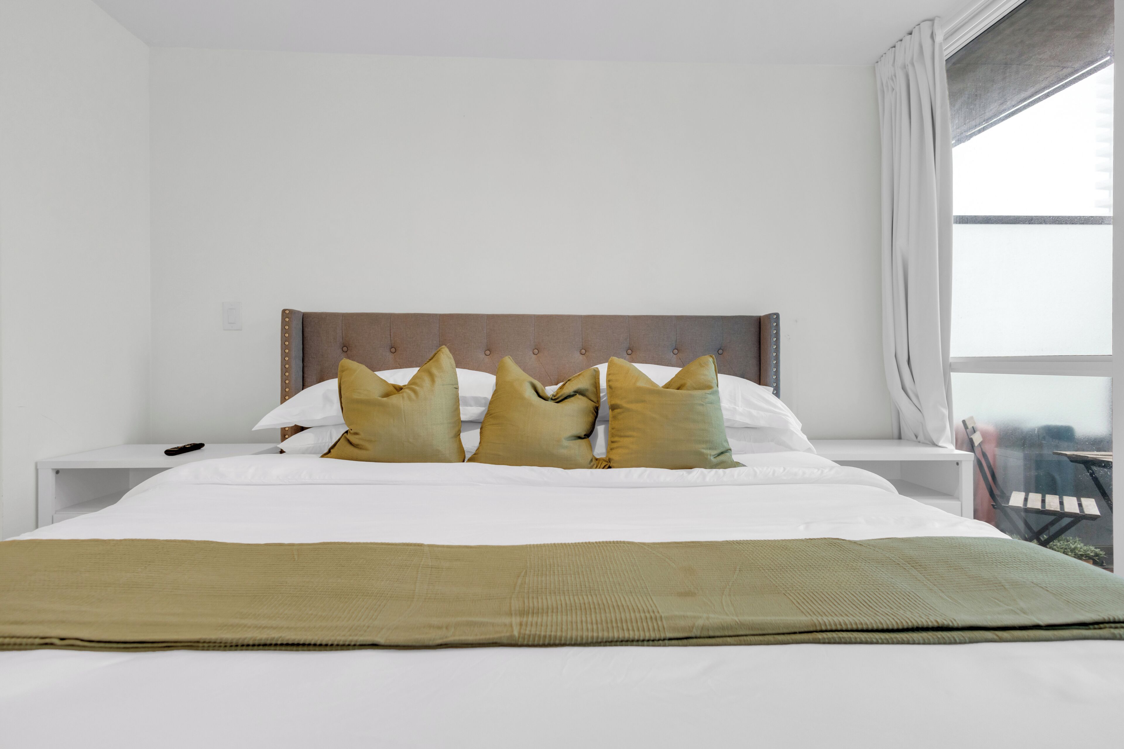 熨斗/熨衫板、Wi-Fi、床單