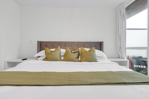 Bügeleisen/Bügelbrett, WLAN, Bettwäsche