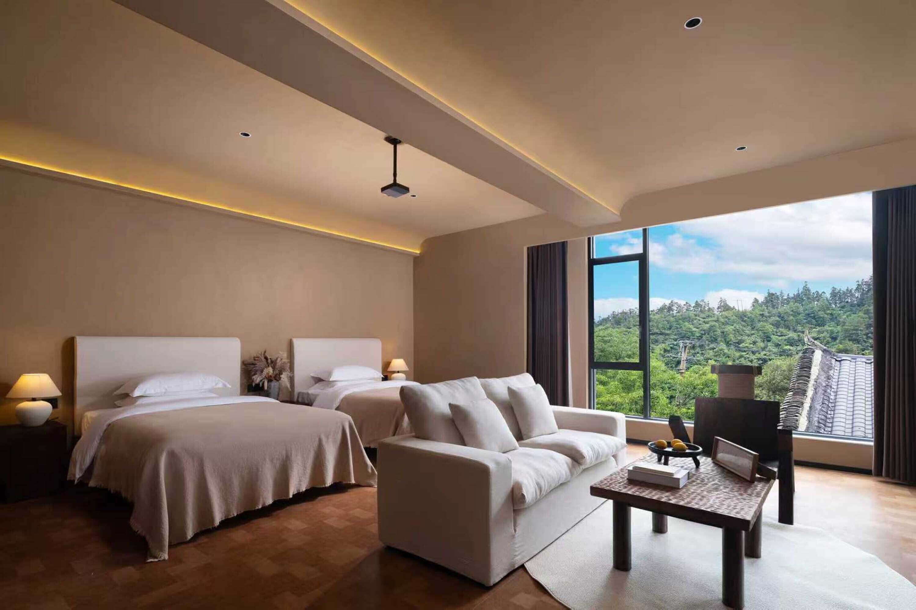 Classic-Zweibettzimmer, Bergblick | Schreibtisch, laptopgeeigneter Arbeitsplatz, Verdunkelungsvorhänge