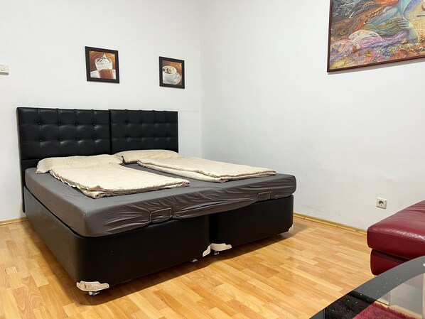 Lägenhet Basic | Strykjärn/strykbräda och gratis wi-fi