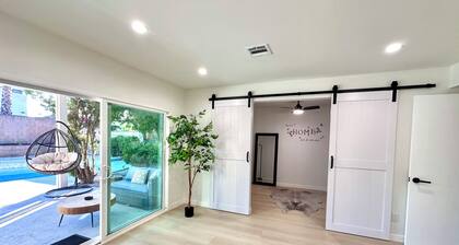 4 Bedroom House, Spa, Pool, BBQ, Six Flags is 9 miles away