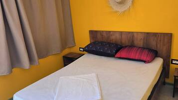 1 Schlafzimmer, Bügeleisen/Bügelbrett, Internetzugang, Bettwäsche