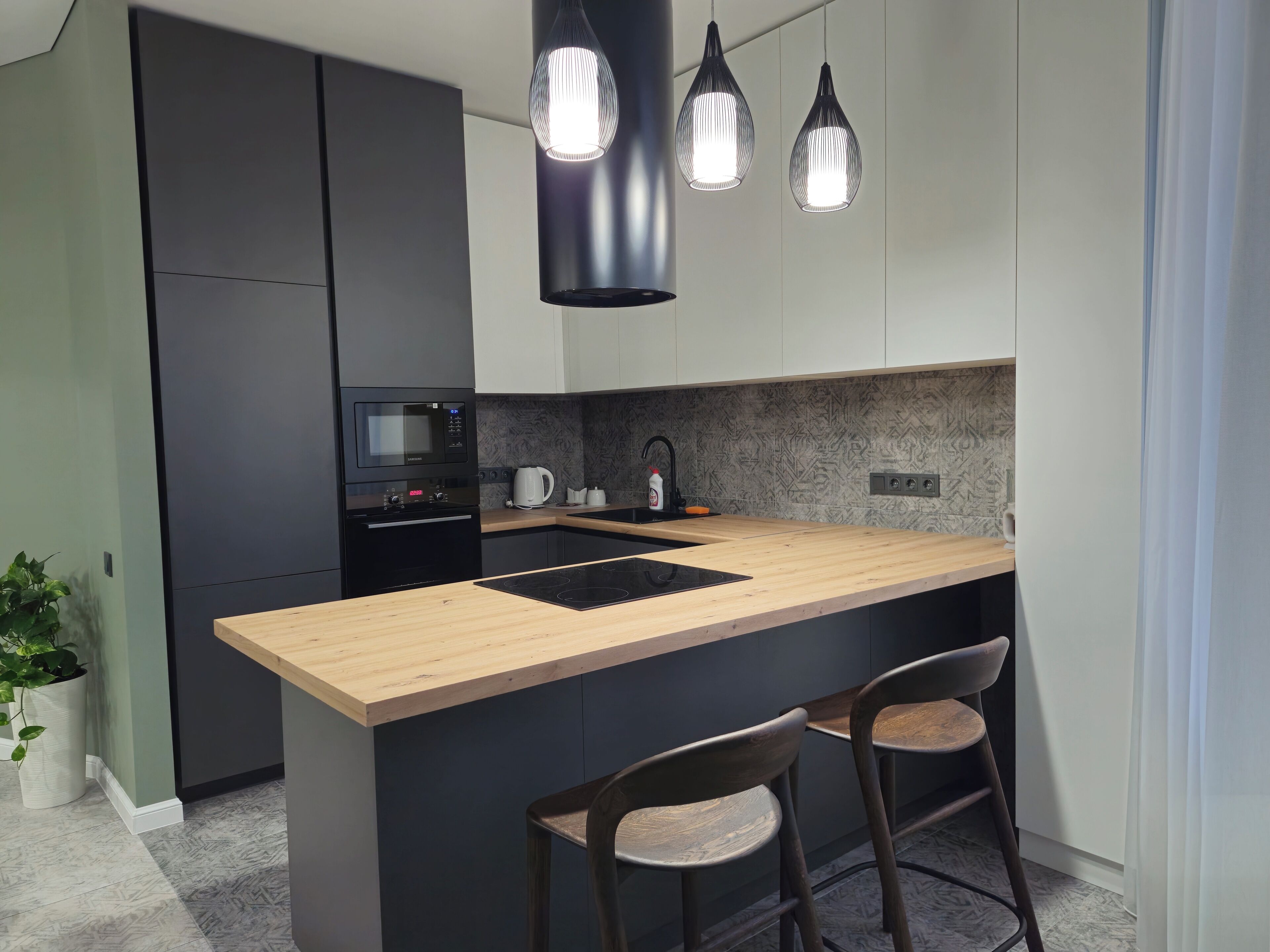 Luxury Apartment, Balcony, City View | Private kitchen | Electric kettle