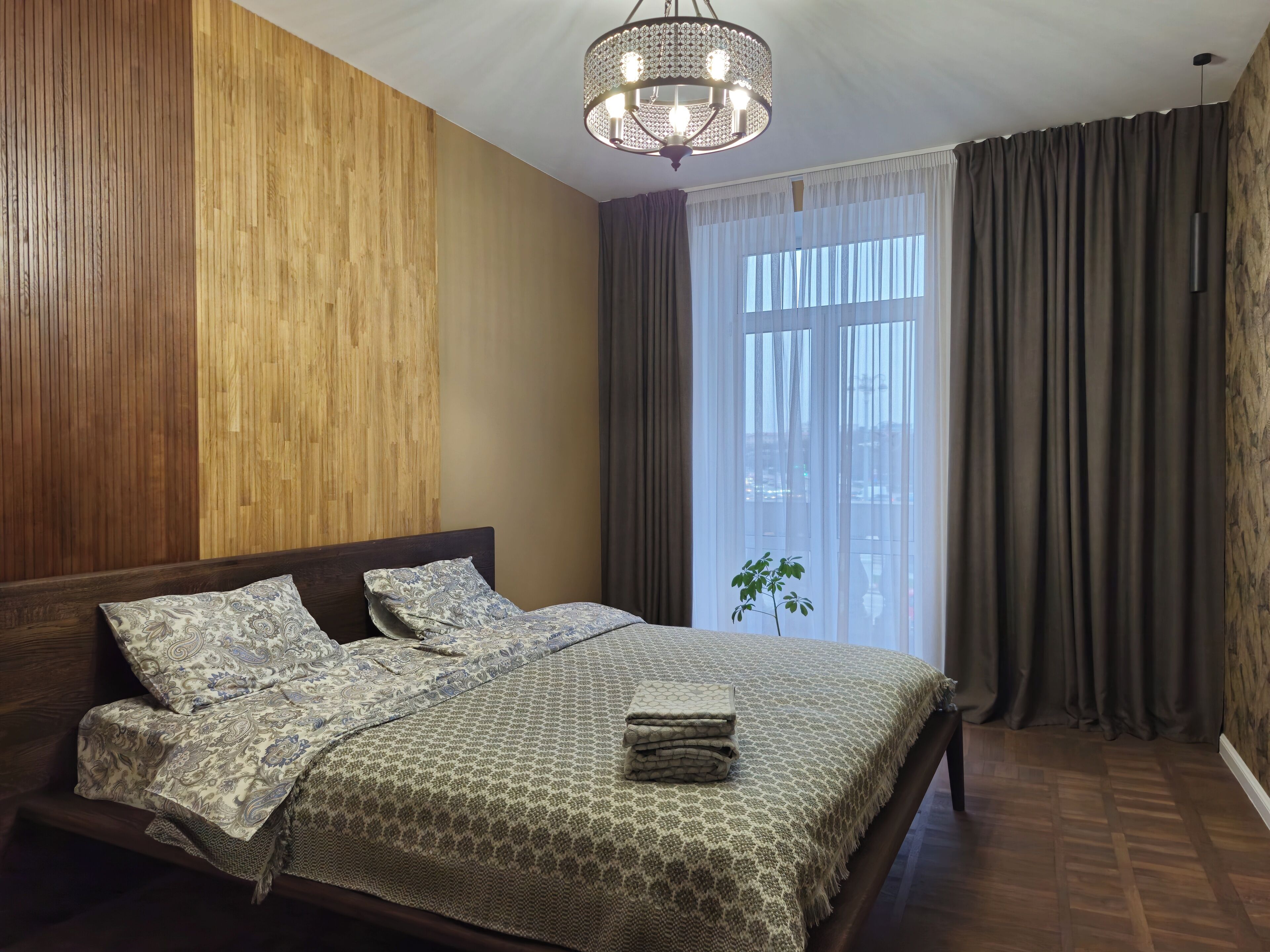 Luxury Apartment, Balcony, City View | Blackout drapes, soundproofing, iron/ironing board, free WiFi