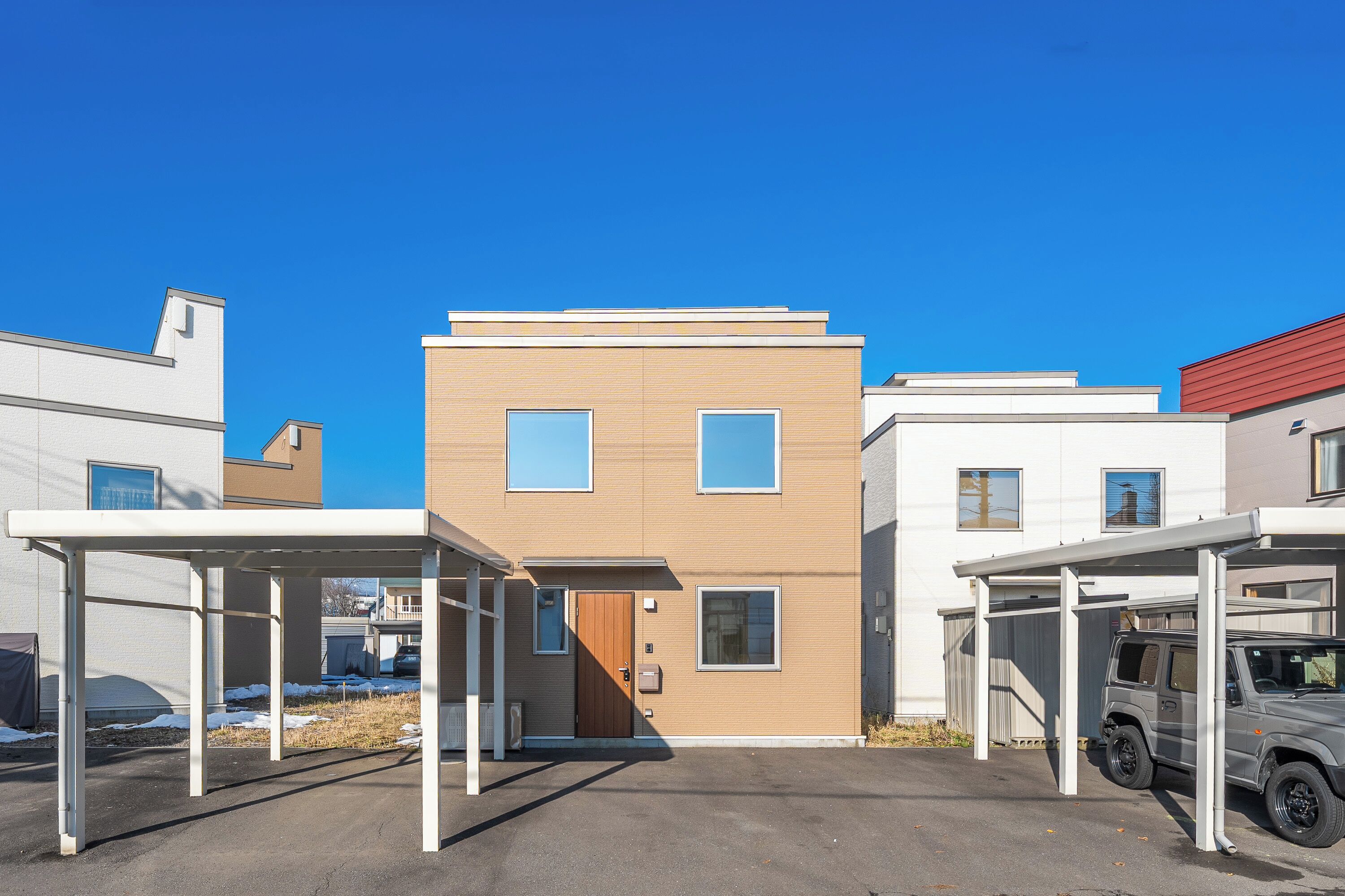 المنشأة من الخارج