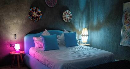 Fabulous 5 suites's farmhouse w/ AC & heated pool near Essaouira