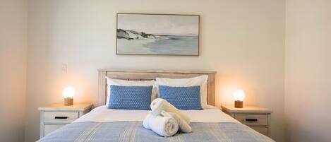 2 bedrooms, iron/ironing board, WiFi, bed sheets