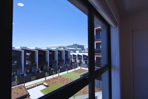 Interior - Bright 2BR House: Steps Away from Te Kaha Stadium (Christchurch)