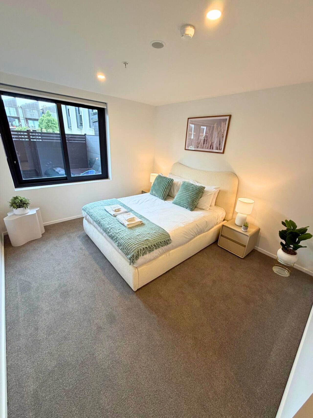 1 slaapkamer, een strijkplank/strijkijzer, wifi, beddengoed