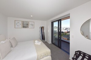 1 bedroom, iron/ironing board, WiFi, bed sheets - Stylish 1BR Apartment near Te Kaha Stadium (Christchurch)