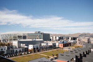 Exterior - Stylish 1BR Apartment near Te Kaha Stadium (Christchurch)