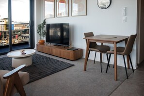 Dining - Stylish 1BR Apartment near Te Kaha Stadium (Christchurch)