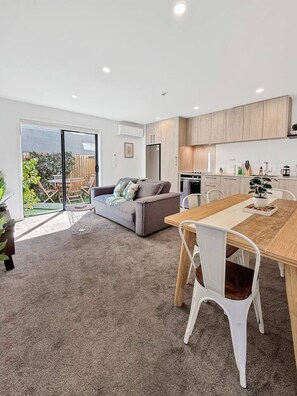 Interior - Stylish 2-Bedroom Home with Back Yard (Christchurch)