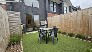 Unclassified image, 3 of 17, button - Boutique Living Te Kanawa 2BR (Henderson)