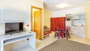Unclassified image, 3 of 9, button - Apartment in Alghero with 0 bedrooms sleeps 2 (Alghero)