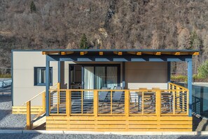 Mobile Home, Mountain View | Terrace/patio - Camping Dolomiti (Dimaro Folgarida)