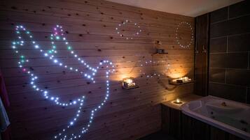 Jetted bath, hair dryer