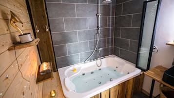 Jetted bath, hair dryer