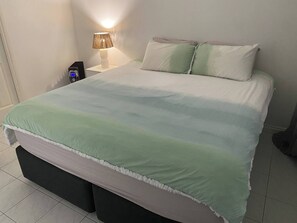 Apartment, 3 Bedrooms, Accessible | 3 bedrooms - Cozy House Ideal Location (Melbourne)