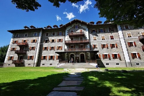 In the historic building, con aria condizionata