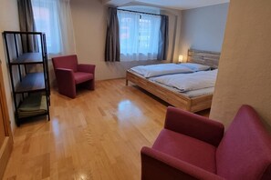 Wi-Fi de cortesia, roupa de cama