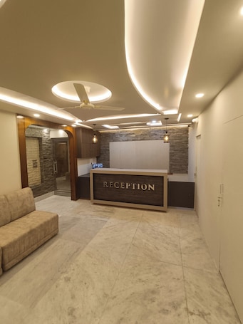 Reception. Hotel High Rise