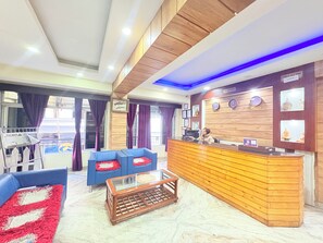 Reception - Golden Dolma Hotel & Spa Darjeeling (Darjeeling)