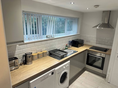 Willow House Sleeps 4 Family Travel Seaside Stay