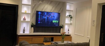 Less2more Luxury Suites - Comfort in Style