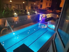 Outdoor pool - Modern Apartment in Prime Location (Alanya)