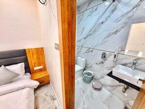 Superior Double Room - Hotel Betwa Sarowar (Nivari)