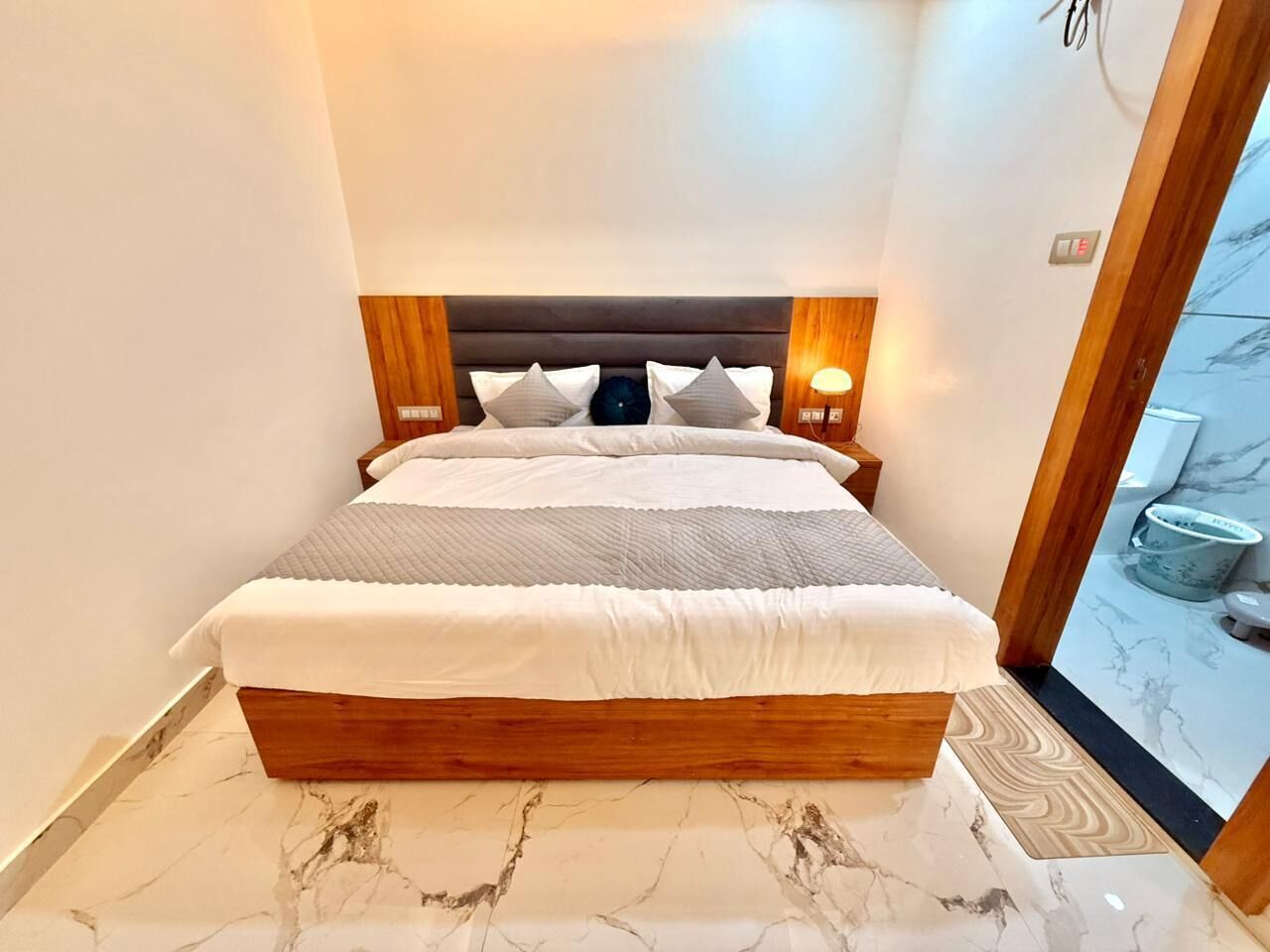 ห้องซูพีเรียดับเบิล | โต๊ะทำงาน, พื้นที่ทำงานแบบใช้แล็ปท็อป, เตารีด/โต๊ะรีดผ้า, Wi-Fi ฟรี