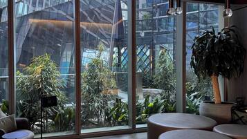 Condo, 2 Bedrooms, Accessible, Terrace | Interior